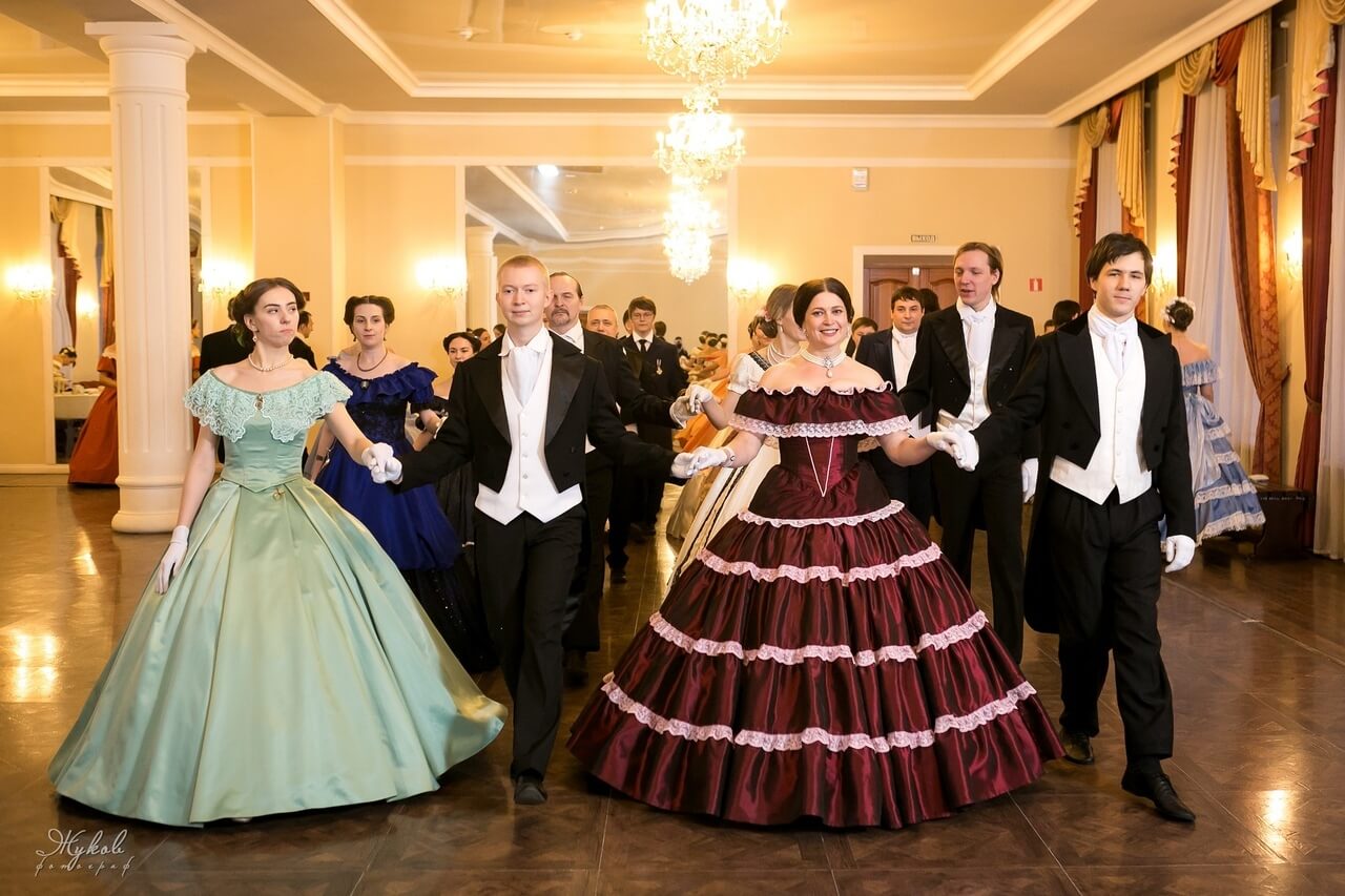 Старинные танцы Красноярск